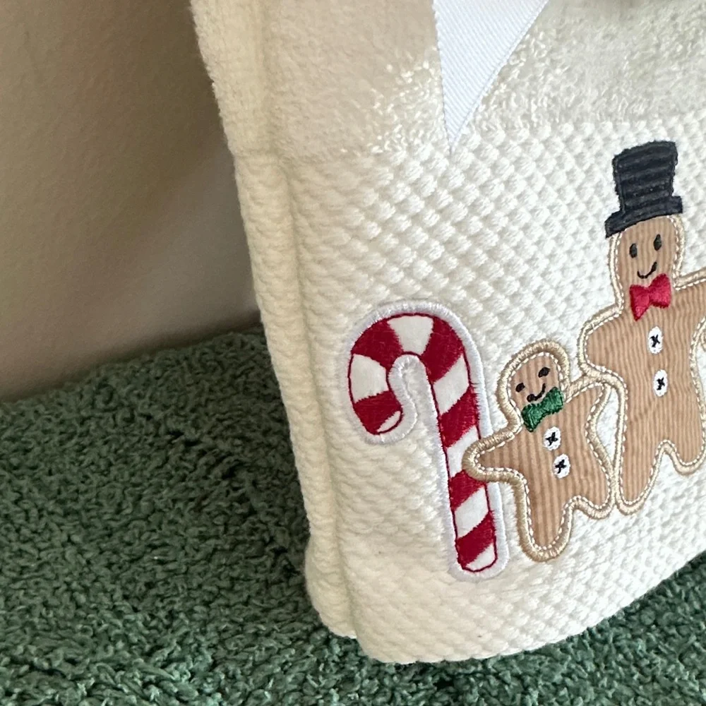 Balsam & Fir Holiday Christmas Gingerbread Hand Towels Set of 2 NEW!